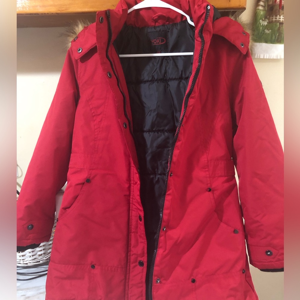 Yoki kids coat 
Size : XL (16)
Color : Red
Material:polyester